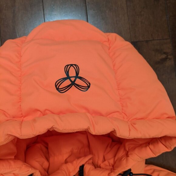 TNA womens the super puff jacket in orange in size small - Picture 13 of 13